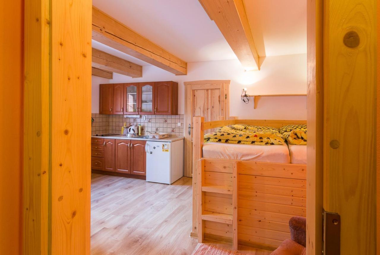 Apartman Mezi Stromy Рокицани Экстерьер фото