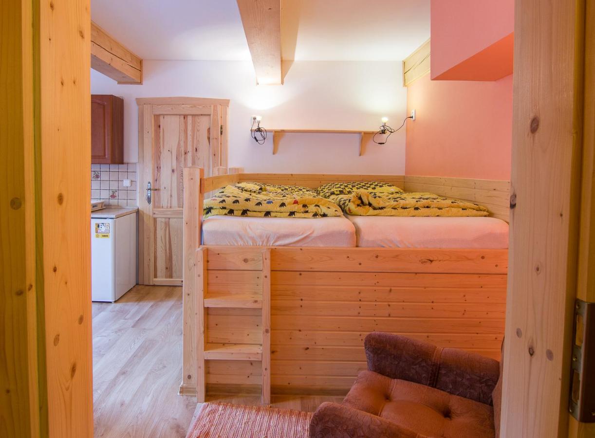 Apartman Mezi Stromy Рокицани Экстерьер фото